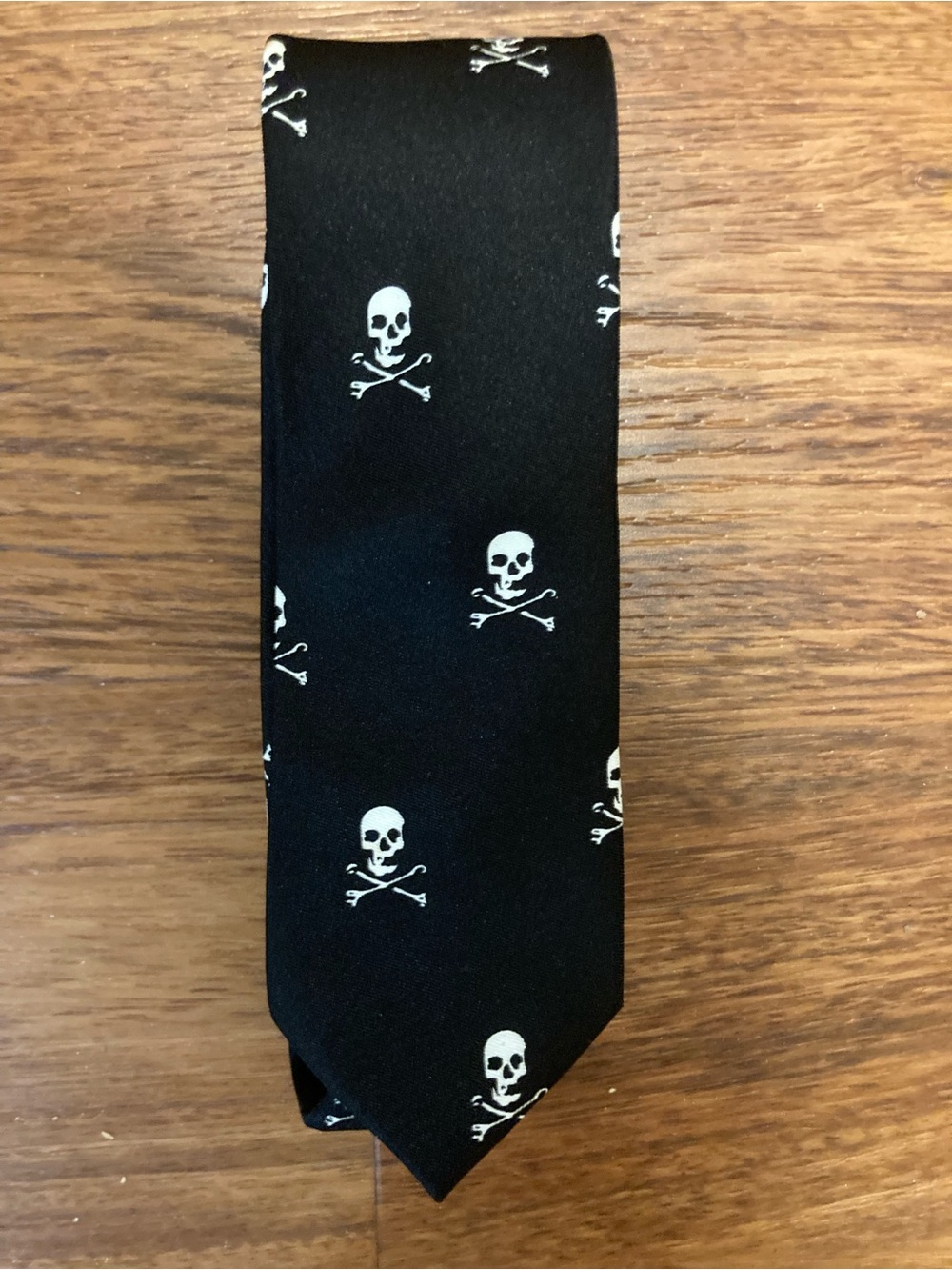 Vintage Y2K Black Skull & Crossbones Men's Tie